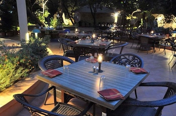 sai palace hotel and gardens mira road