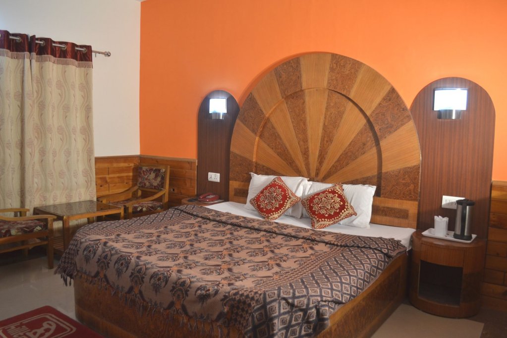 hilltone resorts