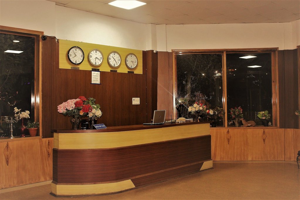 hilltone resorts