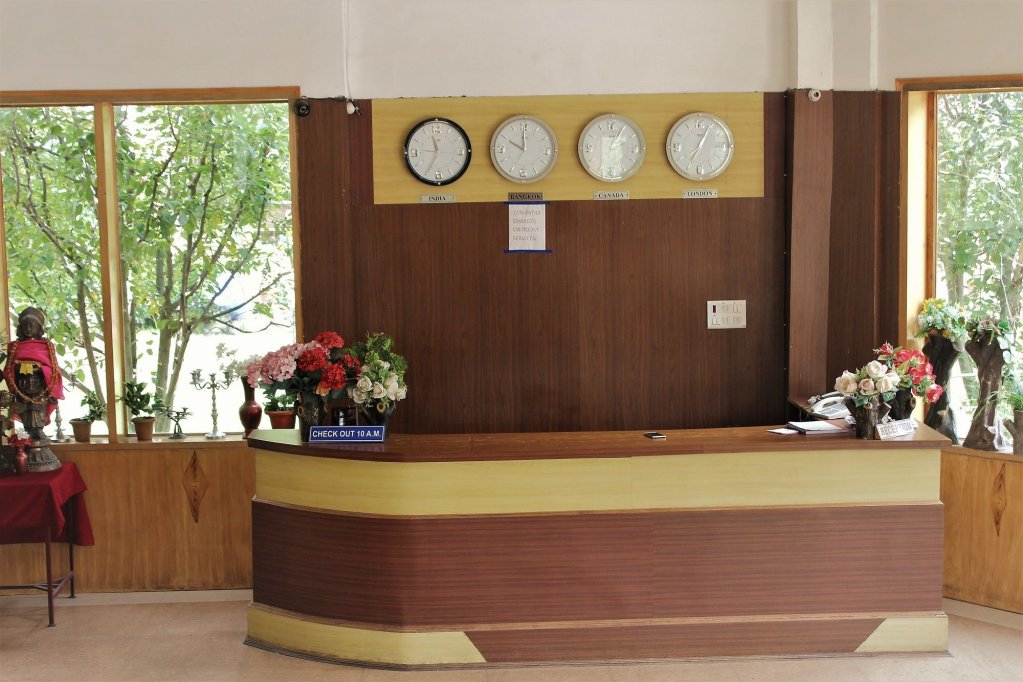 hilltone resorts