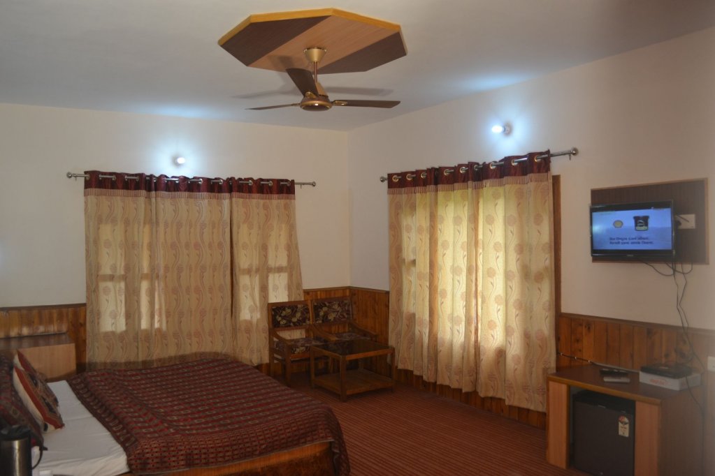 hilltone resorts