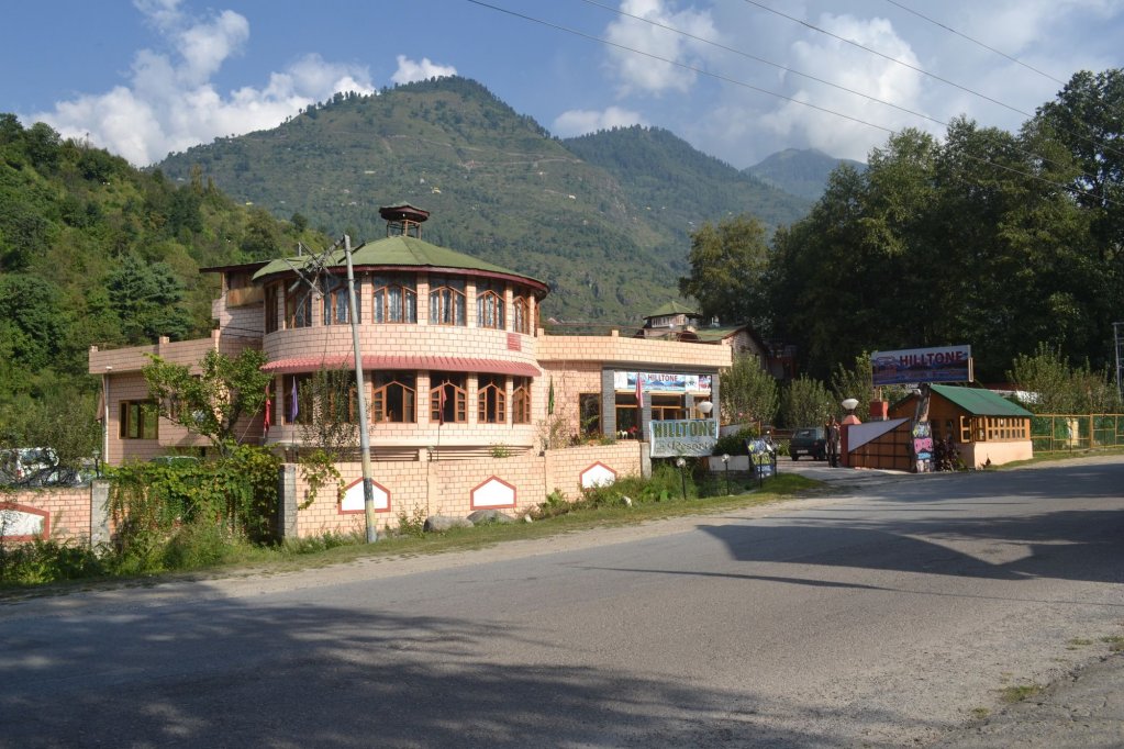 hilltone resorts