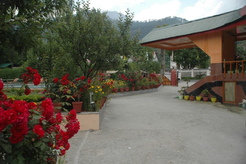 hilltone resorts