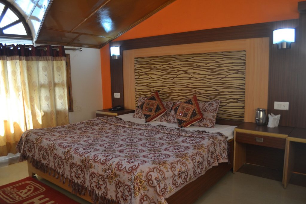 hilltone resorts