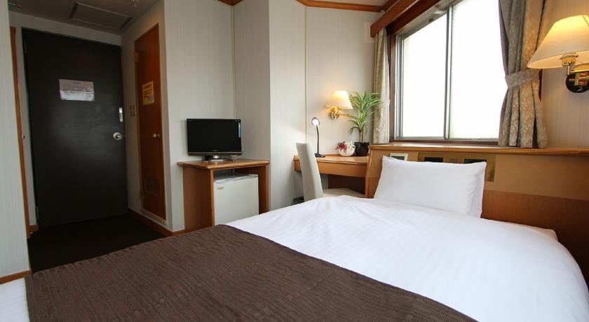 hotel livemax naha