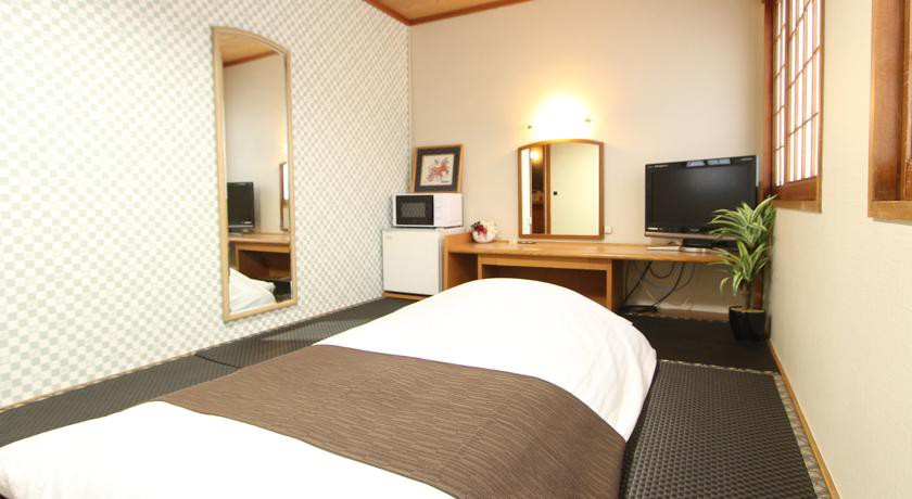 hotel livemax naha