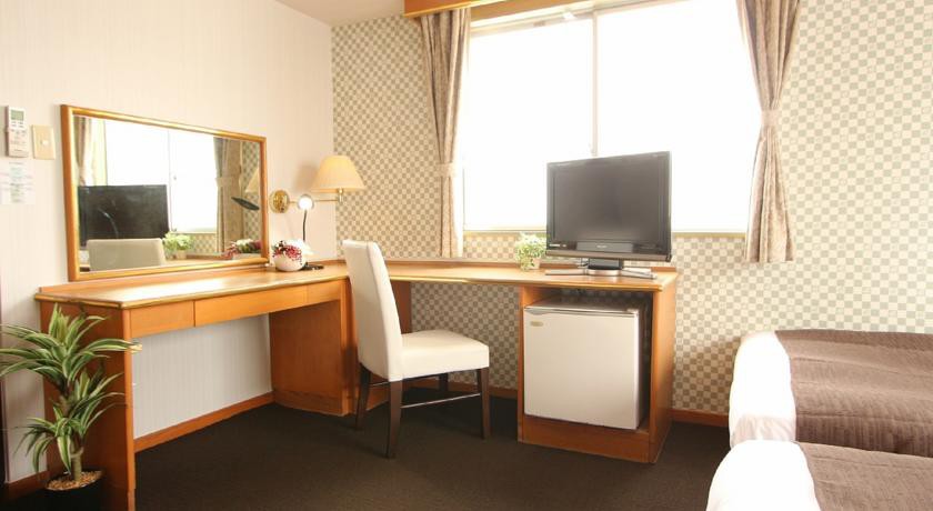 hotel livemax naha
