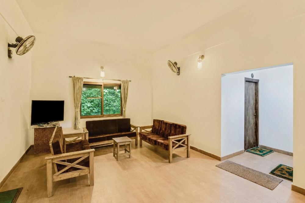 old magazine house jungle lodges