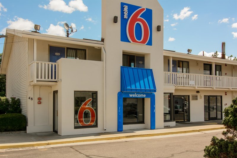 motel 6 leominster ma