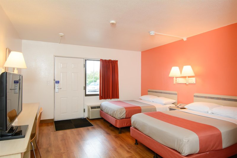 motel 6 leominster ma