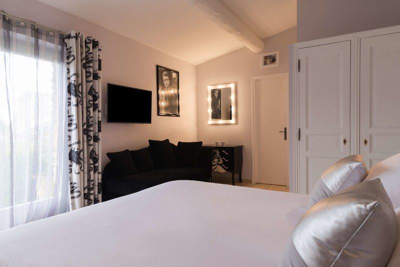 mas des romarins the originals relais