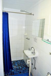 Coconut Grove Holiday Apartments,Bagot>>Alice Springs,4 star