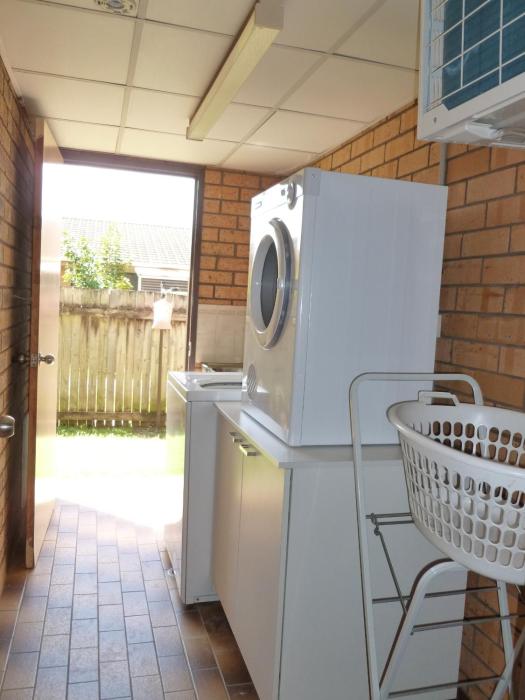 royal palms motor inn