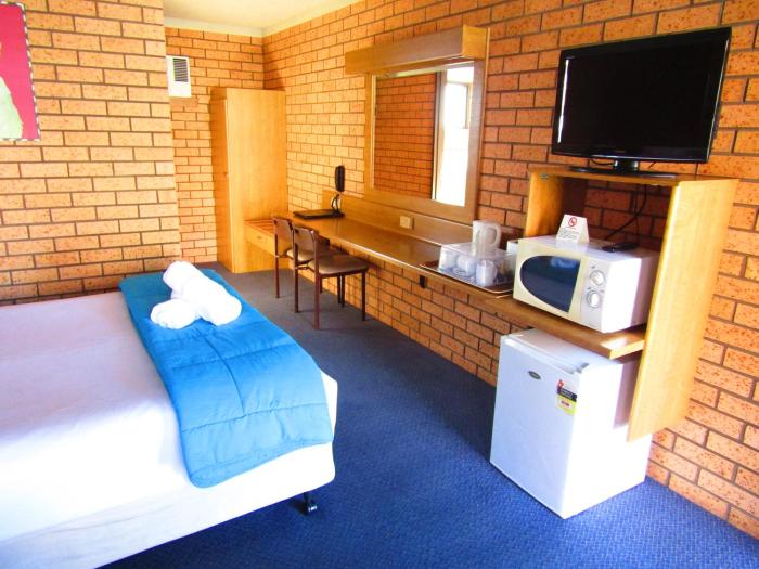 royal palms motor inn