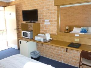 royal palms motor inn