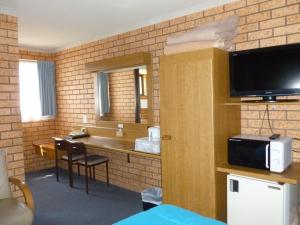 royal palms motor inn