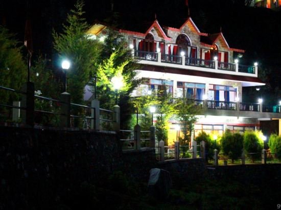 The Parijat Retreat,,2 star