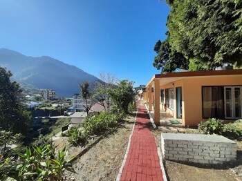 janardan resort pangot nainital