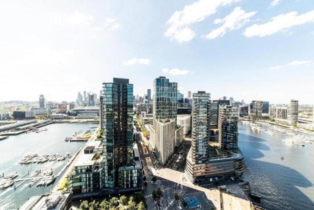 melbourne private apartments collins wharf waterfront docklands