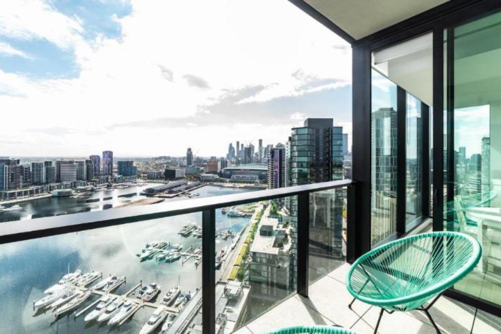 melbourne private apartments collins wharf waterfront docklands