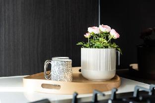 melbourne private apartments collins wharf waterfront docklands