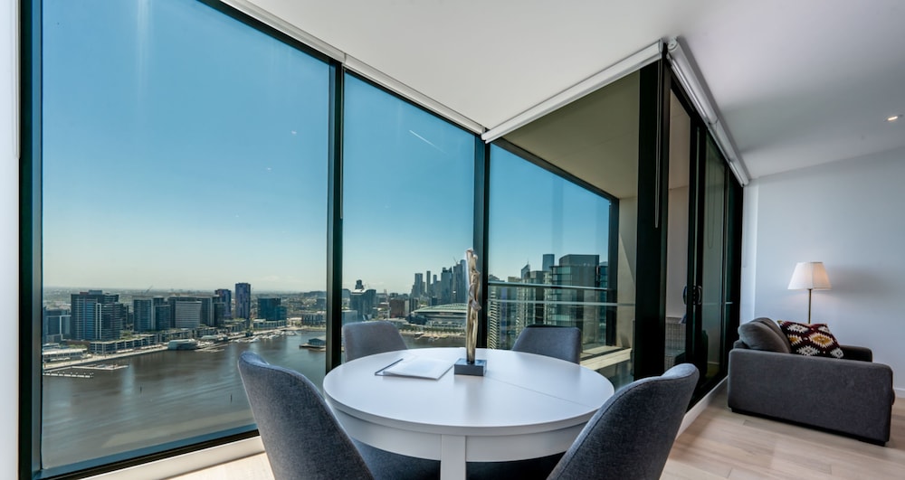 melbourne private apartments collins wharf waterfront docklands
