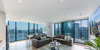 melbourne private apartments collins wharf waterfront docklands