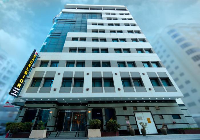 excelsior luxury apartments
