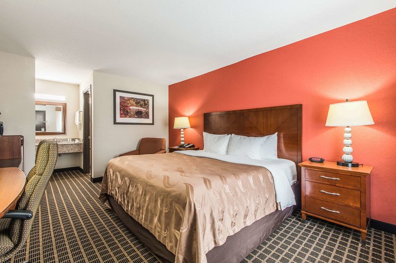 quality inn commerce at i 85