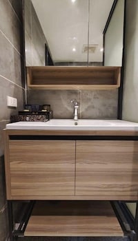 erus suites hotel boracay