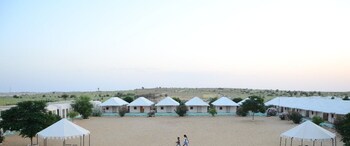 mohin desert safari camp