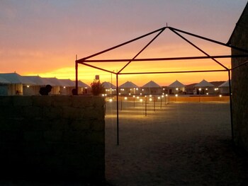 mohin desert safari camp