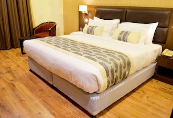hotel casaya inn