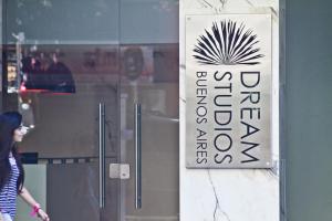 dream studios ba apartment