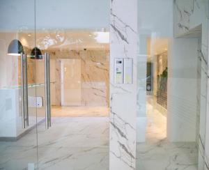 dream studios ba apartment