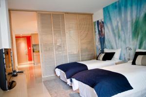 dream studios ba apartment