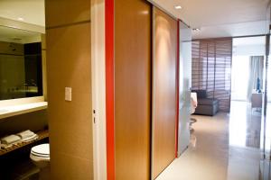 dream studios ba apartment