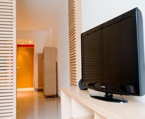 dream studios ba apartment