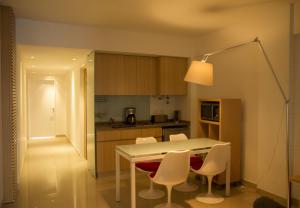 dream studios ba apartment