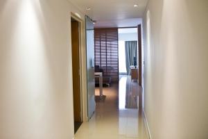 dream studios ba apartment