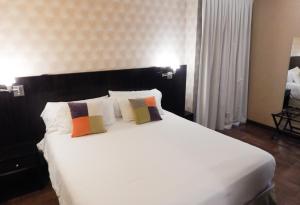 Ribera Sur Hotel,San Telmo>>Buenos Aires,4 star