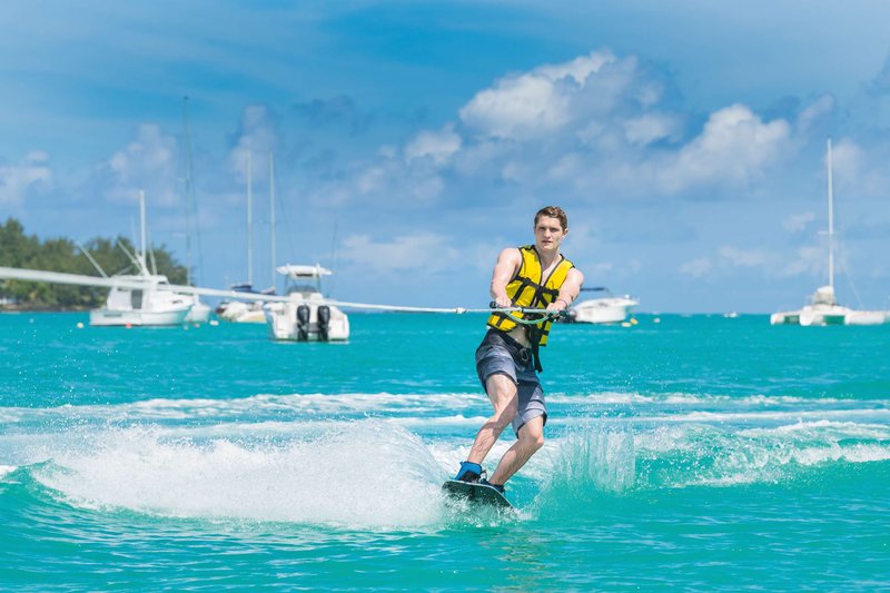 mauricia beachcomber resort and spa