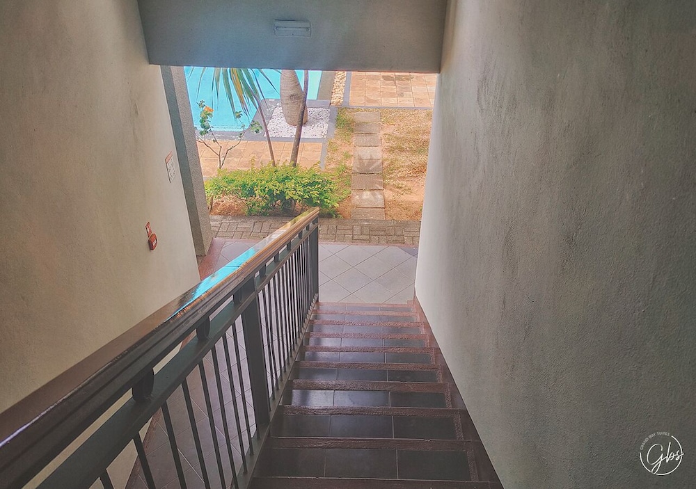 grand bay suites