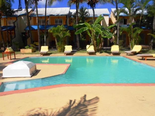 le grand bleu hotel