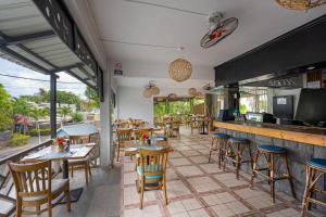 le grand bleu hotel