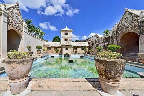 whiz hotel malioboro yogyakarta