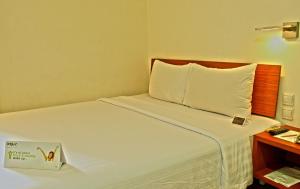 whiz hotel malioboro yogyakarta