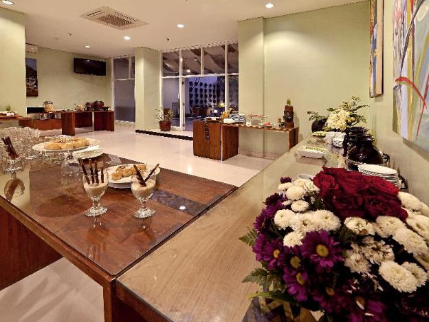 whiz hotel malioboro yogyakarta