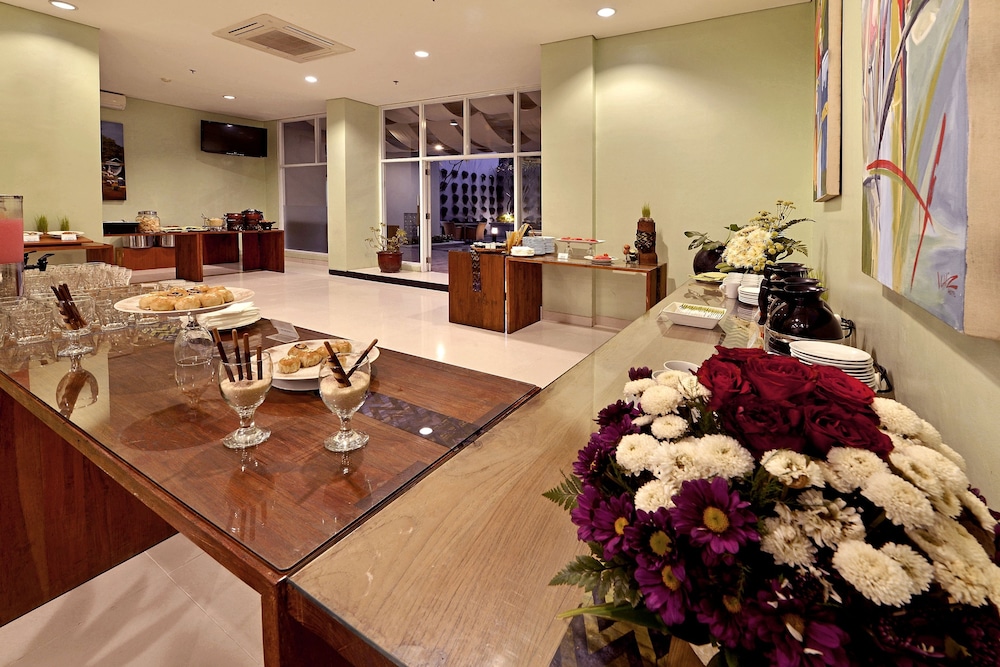 whiz hotel malioboro yogyakarta