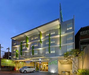 whiz hotel malioboro yogyakarta